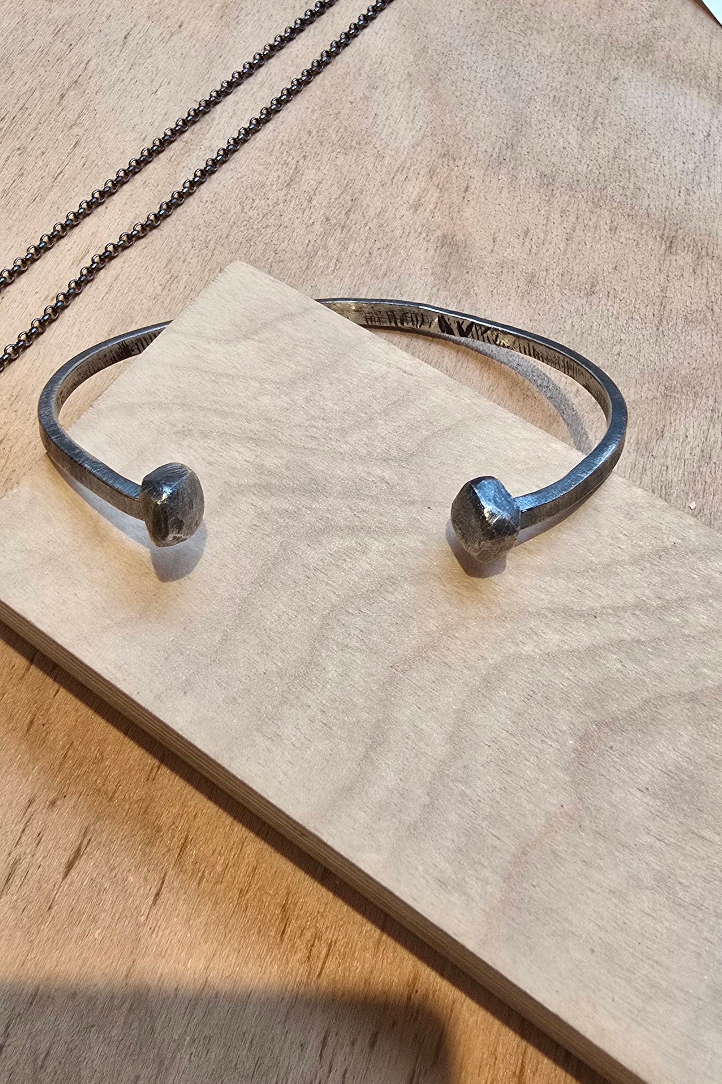 Pulseira Basalt